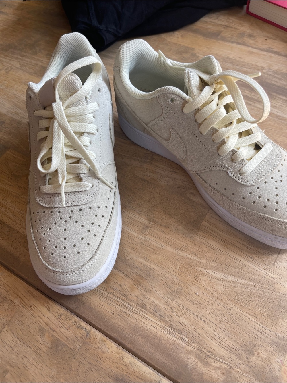 Nike Court Vision Low